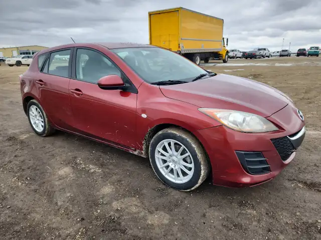 2010 Mazda MAZDA3 Sport - Photo 2