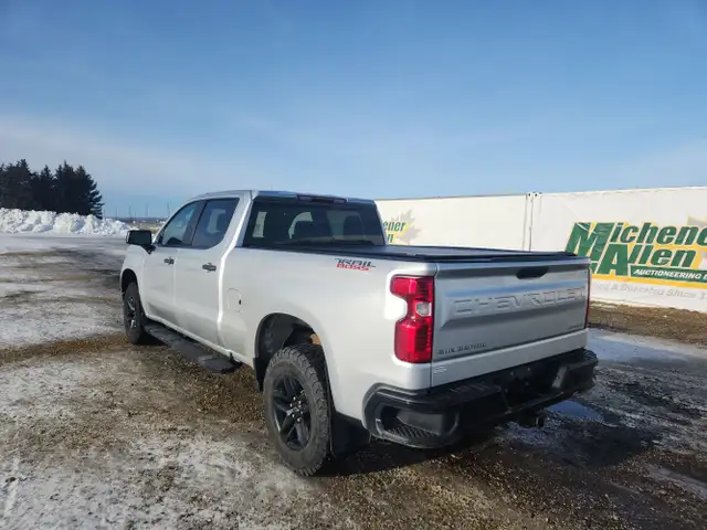 2022 Chevrolet Silverado 1500 - Photo 3