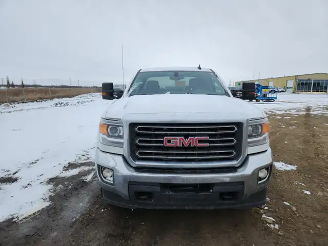 2016 GMC Sierra 3500HD - Photo 5