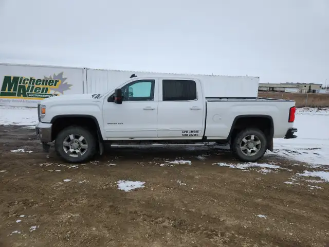 2016 GMC Sierra 3500HD - Photo 6