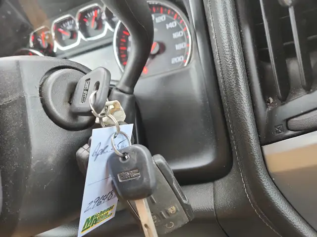 2016 GMC Sierra 3500HD - Photo 17