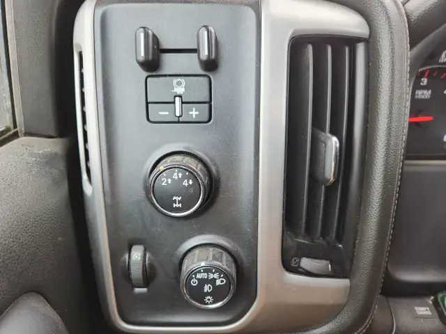 2016 GMC Sierra 3500HD - Photo 18