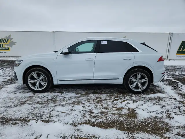 2019 Audi Q8 - Photo 2
