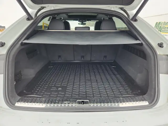 2019 Audi Q8 - Photo 21