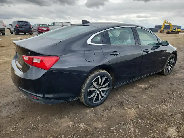 2016 Chevrolet Malibu - Photo 4