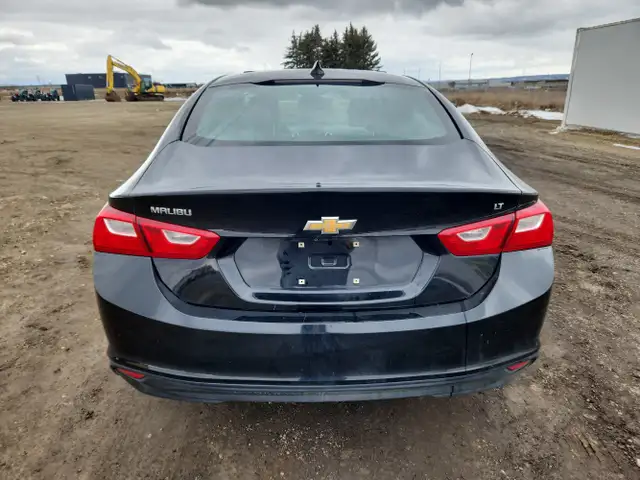 2016 Chevrolet Malibu - Photo 6