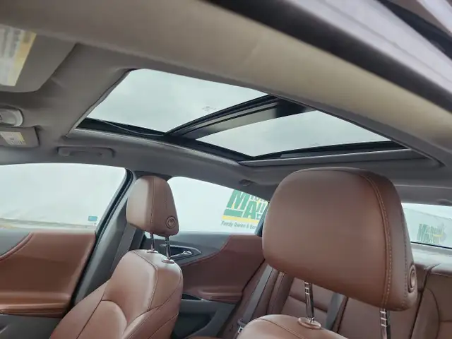 2016 Chevrolet Malibu - Photo 11