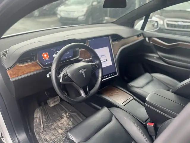 2020 Tesla Model X Long Range Plus AWD - Photo 12