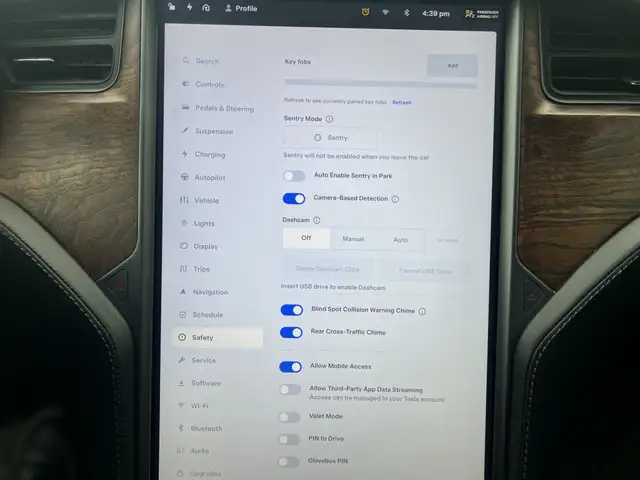 2020 Tesla Model X Long Range Plus AWD - Photo 23