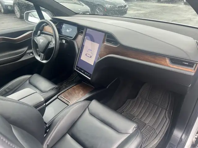 2020 Tesla Model X Long Range Plus AWD - Photo 26