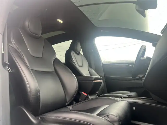 2020 Tesla Model X Long Range Plus AWD - Photo 27