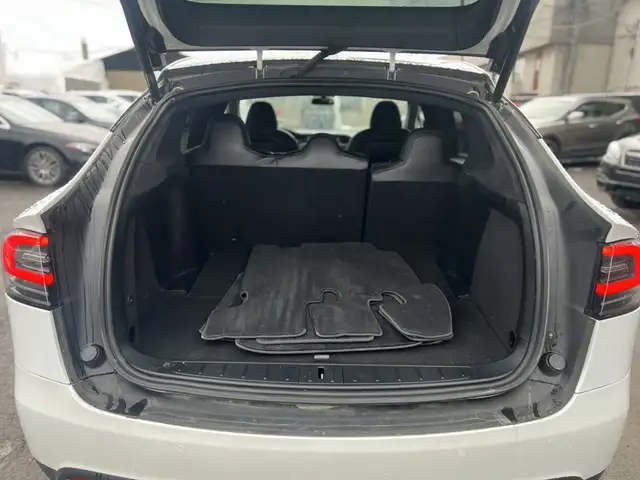 2020 Tesla Model X Long Range Plus AWD - Photo 30