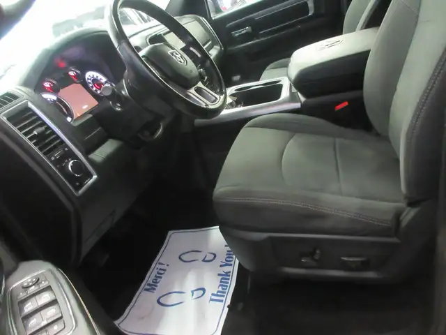 RAM 1500 CLASSIC 2021 WARLOCK V-8 5.7 HEMI 4X4 GPS NAVIGATION AL - Photo 5