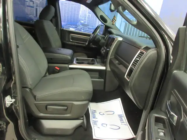 RAM 1500 CLASSIC 2021 WARLOCK V-8 5.7 HEMI 4X4 GPS NAVIGATION AL - Photo 23