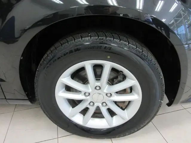 DODGE GRAND CARAVAN 2020 SXT PREMIUM PLUS GPS TV/DVD SIEGES   VO - Photo 5