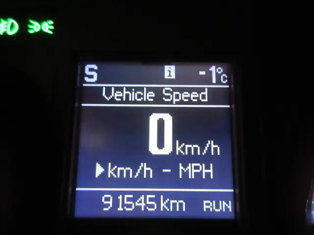 DODGE GRAND CARAVAN 2020 SXT PREMIUM PLUS GPS TV/DVD SIEGES   VO - Photo 7