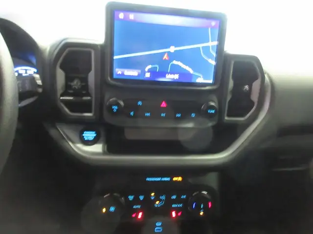 FORD BRONCO 2022 SPORT BIG BEND GPS 4X4 SIEGES CHAUFFANT CAMERA - Photo 17