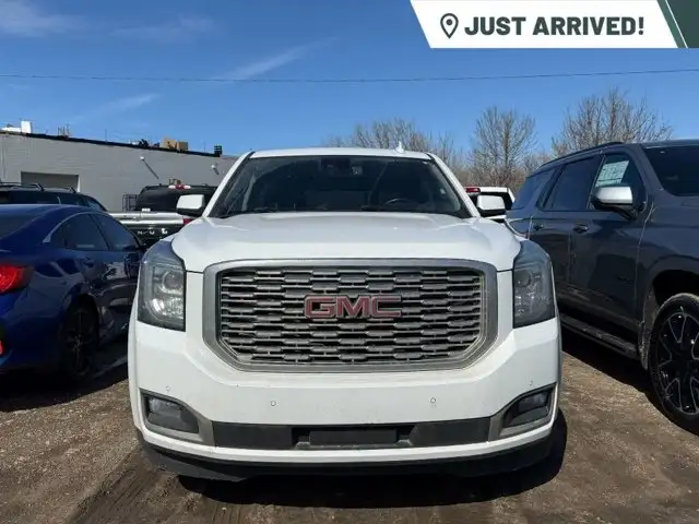 2018 GMC Yukon XL Denali 4WD | Heated & Ventilated Seats - Photo 2