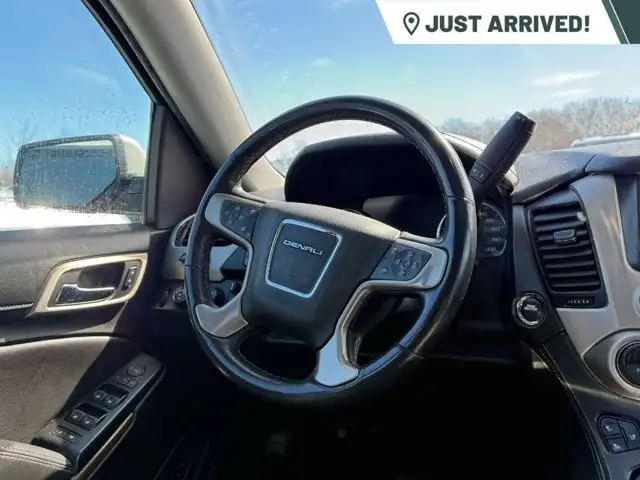 2018 GMC Yukon XL Denali 4WD | Heated & Ventilated Seats - Photo 5