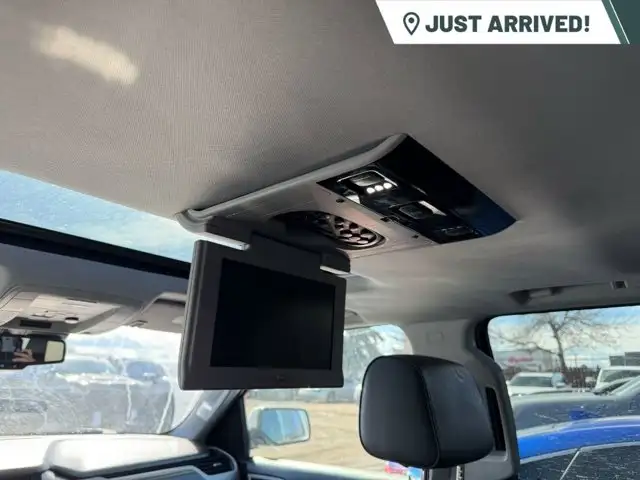 2018 GMC Yukon XL Denali 4WD | Heated & Ventilated Seats - Photo 11