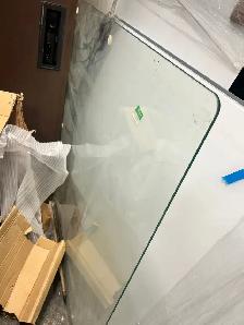 Glass Panel-Excellent Condition-Call us now! - Photo 2