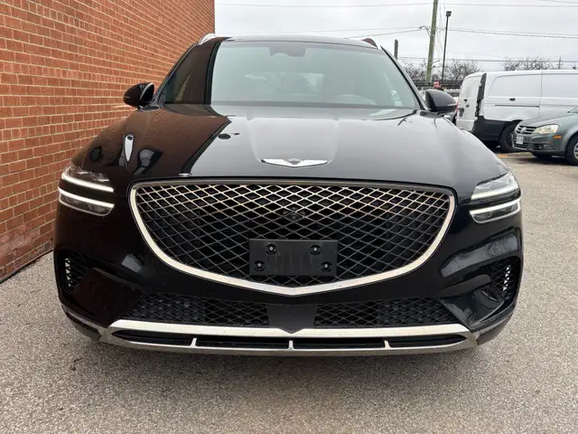 2023 Genesis GV70 2.5T Advanced Plus AWD - Photo 2