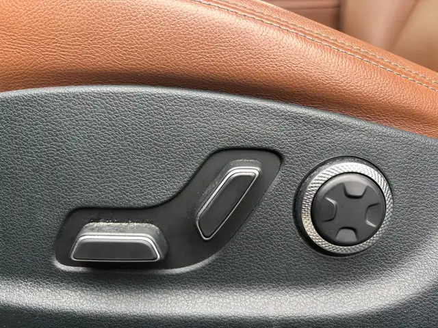 2023 Genesis GV70 2.5T Advanced Plus AWD - Photo 10