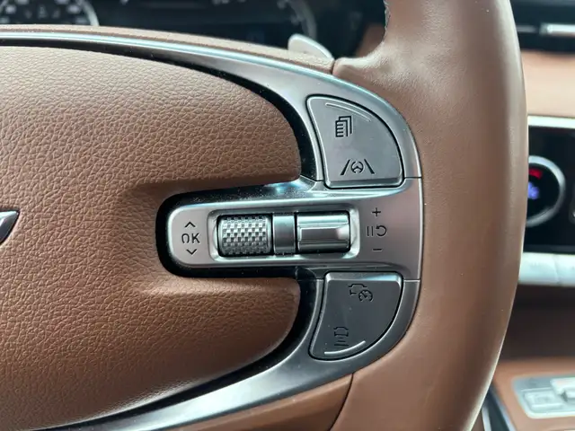 2023 Genesis GV70 2.5T Advanced Plus AWD - Photo 14