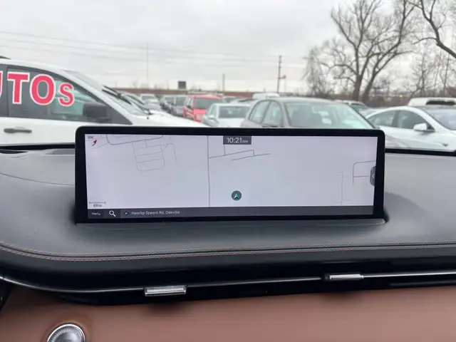 2023 Genesis GV70 2.5T Advanced Plus AWD - Photo 17