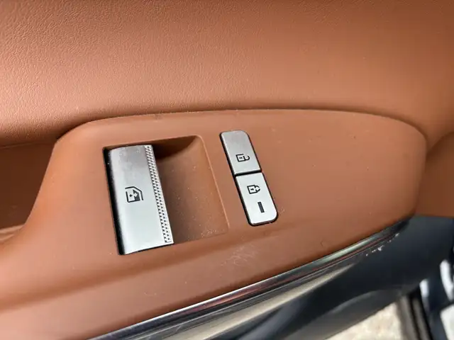 2023 Genesis GV70 2.5T Advanced Plus AWD - Photo 28