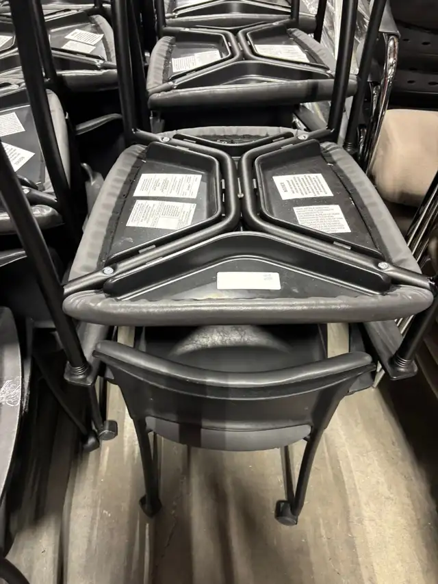 Teknion Amicus Visitor Chair with Mobile Casters-Call us now! - Photo 3