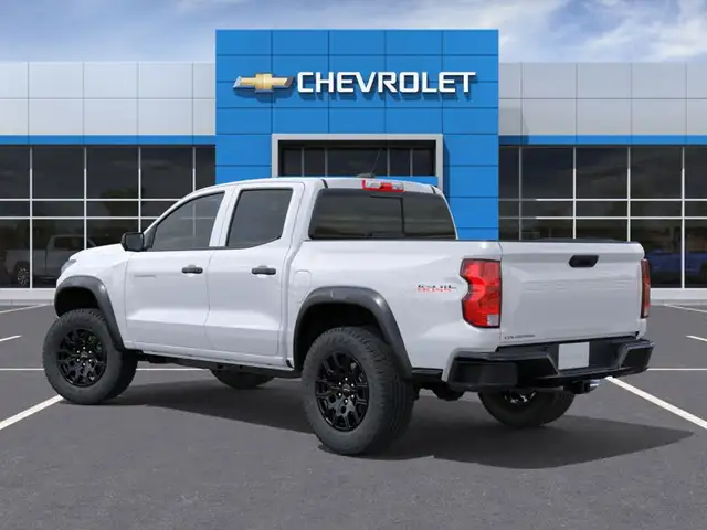 2026 Chevrolet Colorado 4WD Trail Boss - Photo 3