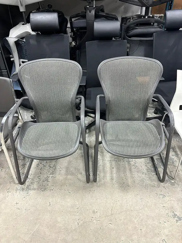 Herman Miller Aeron Visitor Chairs-Excellent Condition-Call us! - Photo 4