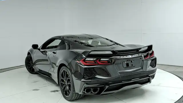 2024 Chevrolet Corvette 2LT - Photo 17