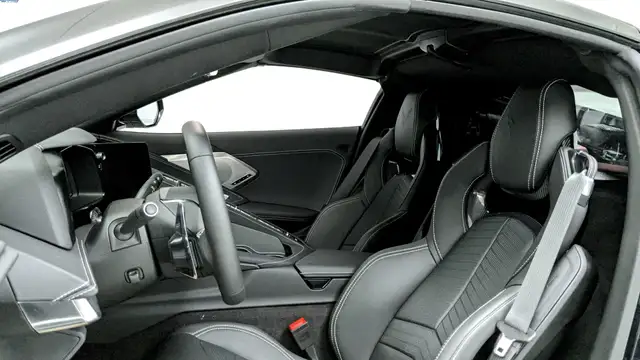 2024 Chevrolet Corvette 2LT - Photo 33