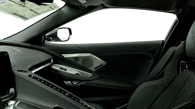 2024 Chevrolet Corvette 2LT - Photo 34