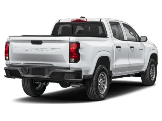 2026 Chevrolet Colorado 4WD Trail Boss - Photo 2