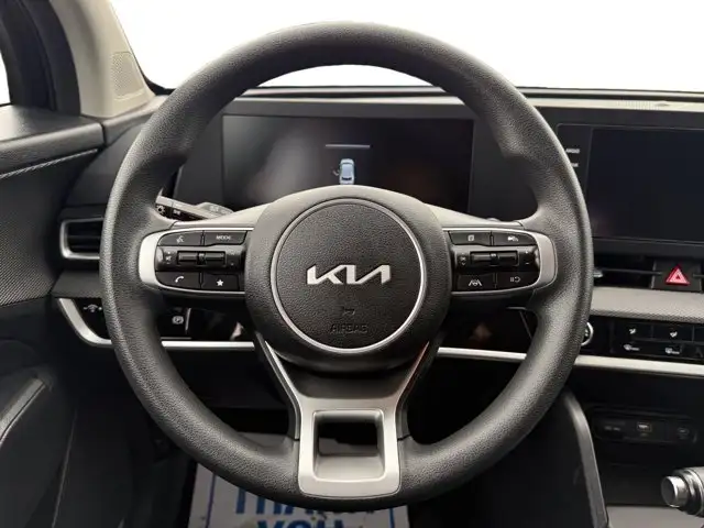 2024 Kia Sportage LX - Photo 14