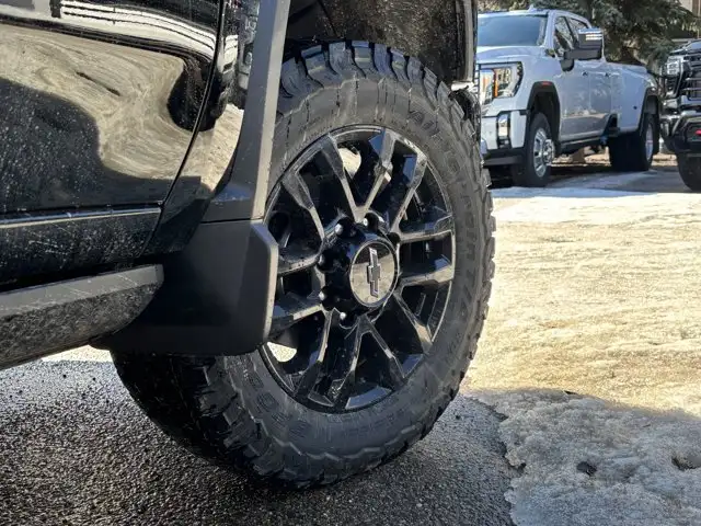 2026 Chevrolet Silverado 3500HD LTZ - Photo 5