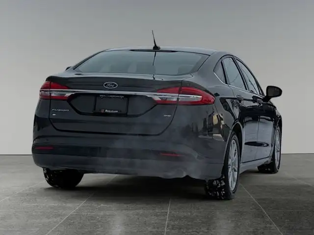 2017 Ford Fusion SE - Photo 7