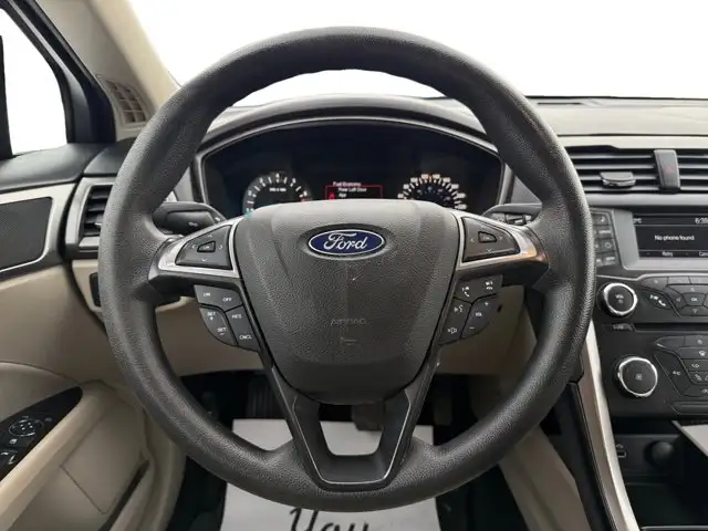 2017 Ford Fusion SE - Photo 14