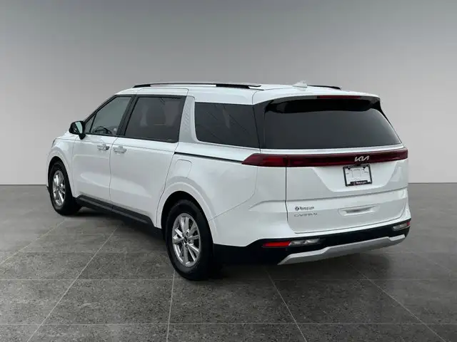 2024 Kia Carnival LX / FWD - Photo 4