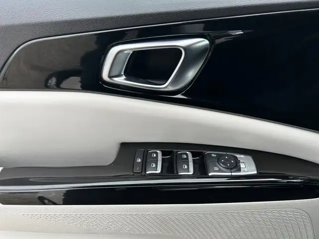 2024 Kia Carnival LX / FWD - Photo 12