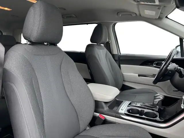 2024 Kia Carnival LX / FWD - Photo 19