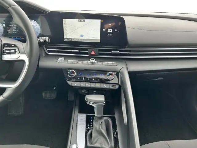 2025 Hyundai Elantra Preferred / FWD - Photo 16