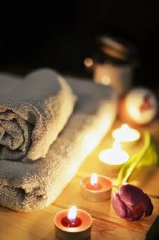 Hiring massage therapists for registered spa