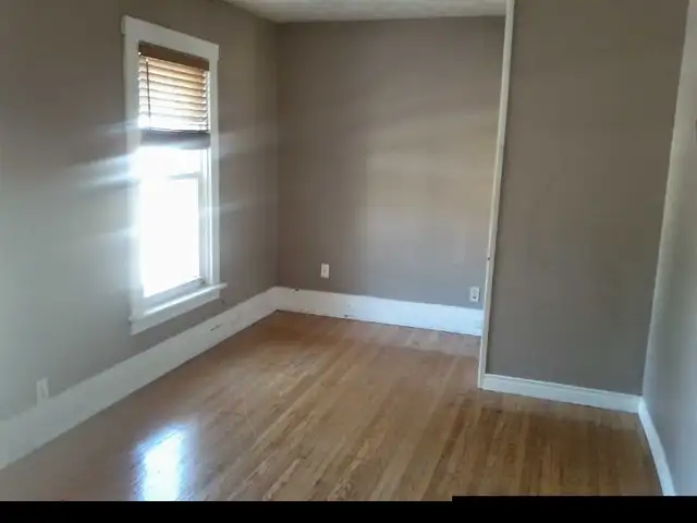 $700 - 2 Cozy Rooms | May 1st - Photo 2