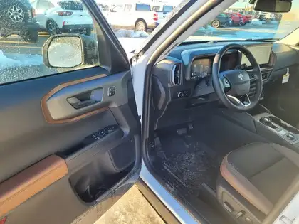 2026 Ford Bronco Sport Outer Banks 4x4 - Photo 9