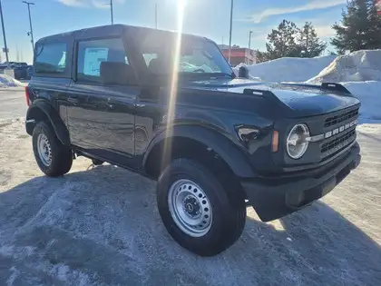 2026 Ford Bronco Base 2 Door 4x4 7 SPEED MANUAL - Photo 3