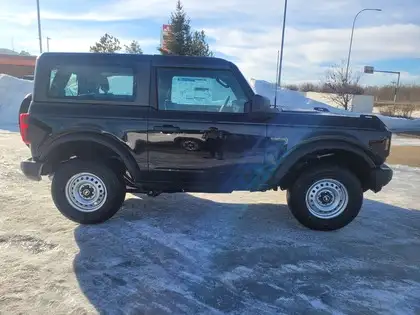 2026 Ford Bronco Base 2 Door 4x4 7 SPEED MANUAL - Photo 4